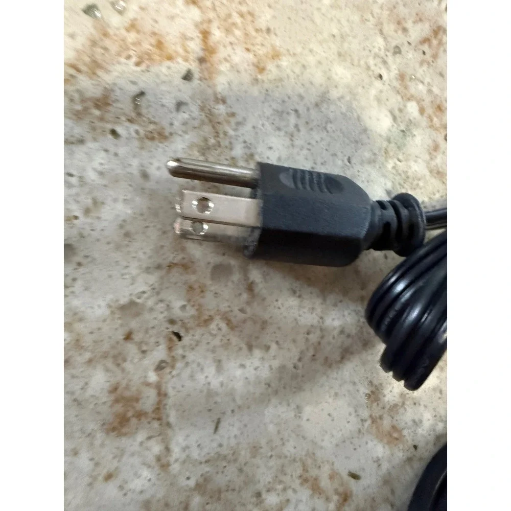 Dell 65W AC Adapter PA-12 Family 19.5V 3.34A Power Supply 0928G4 LA65NS2-01